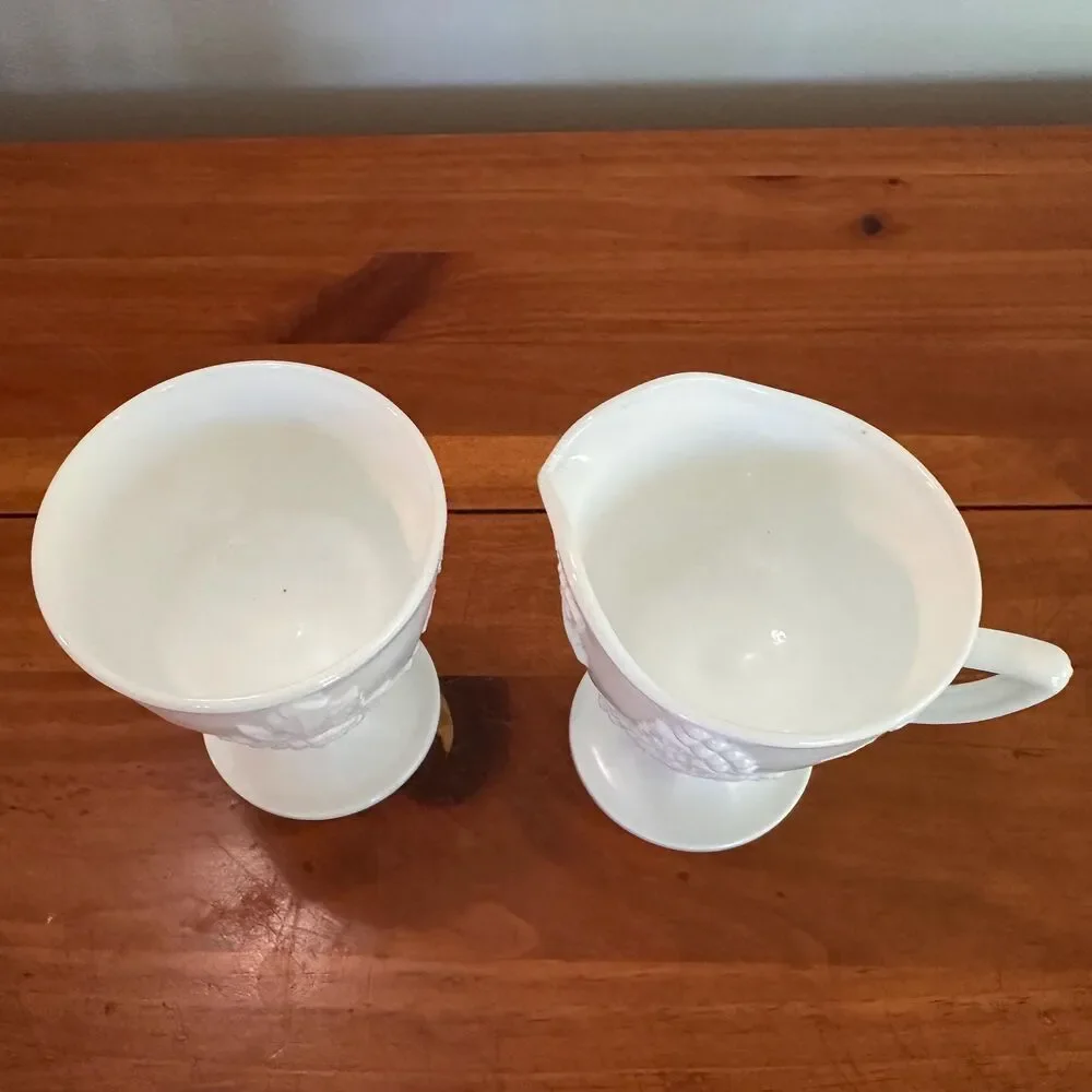 Vtg Indiana Colony Harvest Grape Milk Glass 5 Pc Set Plate Cup Saucer Cream Suga